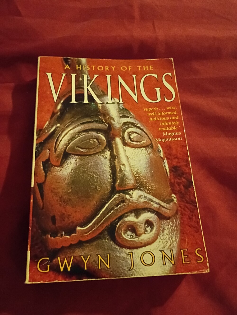 The History of the Vikings by Gwyn Jones paperback